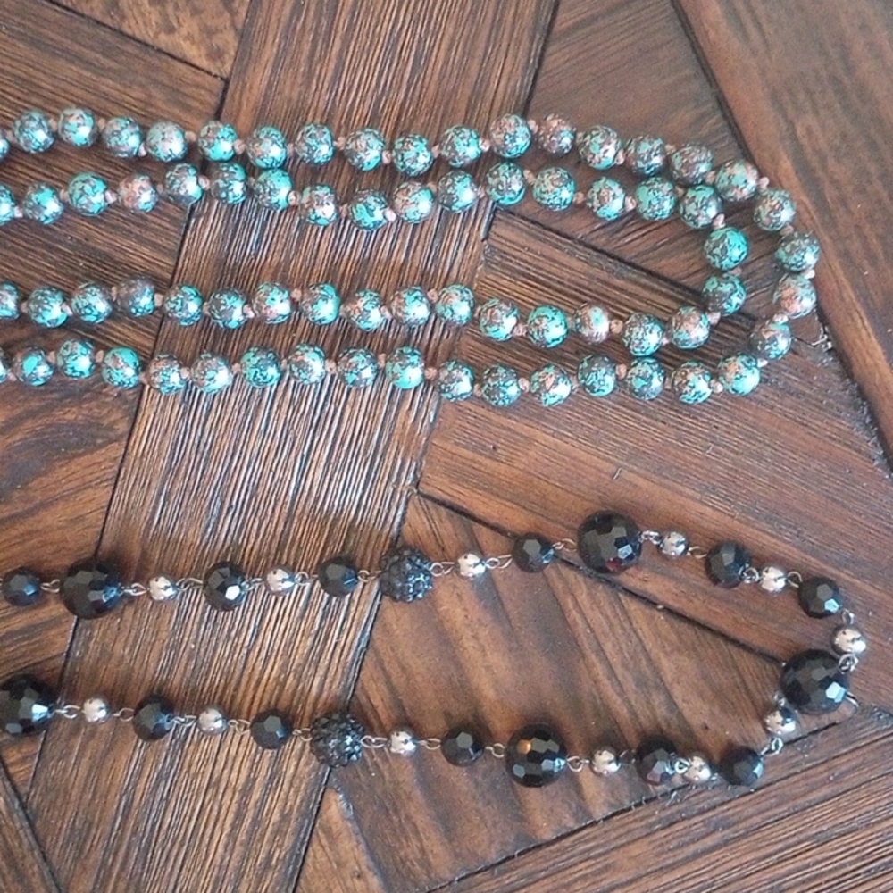 Necklaces Bundle - Picture 3 of 4